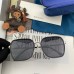 GUCCIスクエアフレームのサングラス