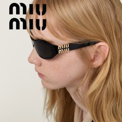 MIUMIU ミュウミュウ サ... MIUMIU ミュウミュウ サ...