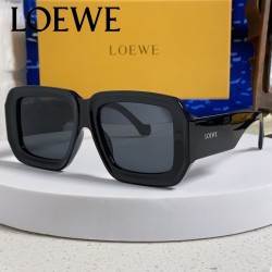 Loewe ロエベ 2025年...