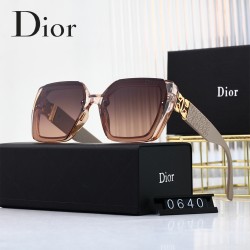 ディオールの新しいサングラスは...