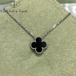 Van Cleef &Arpe... Van Cleef &Arpe...