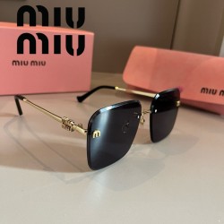 MIUMIU ミュウミュウ 新...