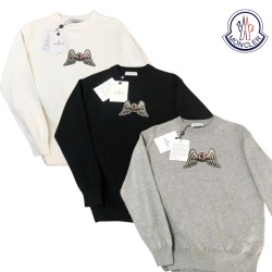 MONCLER冬に万能なモンク...