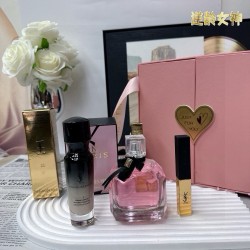 YSL サンローラン バレンタ...