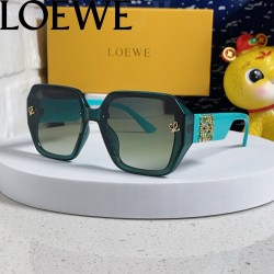 LOEWE ロエベ 2025年...