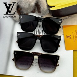 【入手困難】LV2025 新作...