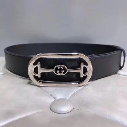 GUCCIカジュアルな細ベルト...