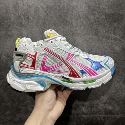 バレンシアガ ランナー...