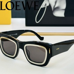 注目度No.1 LOEWEラグ...