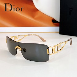 ディオールサングラスのファッシ...