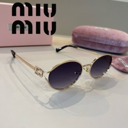 MIUMIU ミュウミュウ メ...