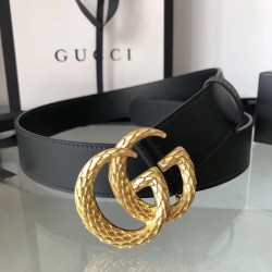 GUCCI牛革ベルト...