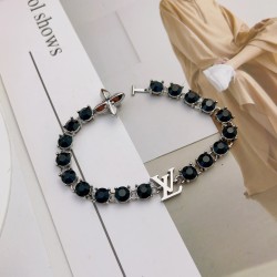 Louis Vuitton ル...