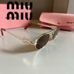 MIUMIU ミュウミュウ メ...