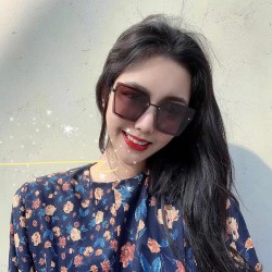 Chanelスタイリッシュなリ...