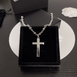 クロムハーツクロスネックレス...