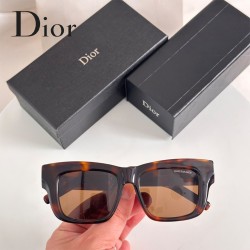 ディオール エクスプローラー ... ディオール エクスプローラー ...