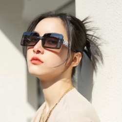 Chanelスタイリッシュなリ...