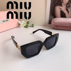 MIUMIU ミュウミュウ 高...