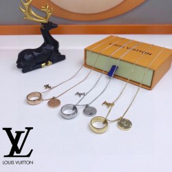 LOUIS VUITTONルイ...