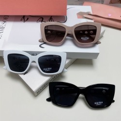  MiuMiu新しいファッショ...