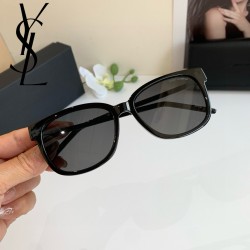 YSL イヴサンローラン サン...