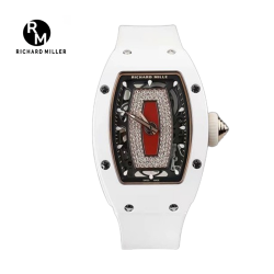 日本から輸入された機械式ムーブ...