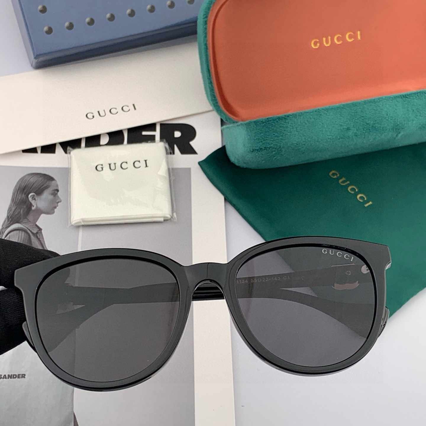 GUCCI グッチ 偏光サングラス G4113 2025年新作 ブラック