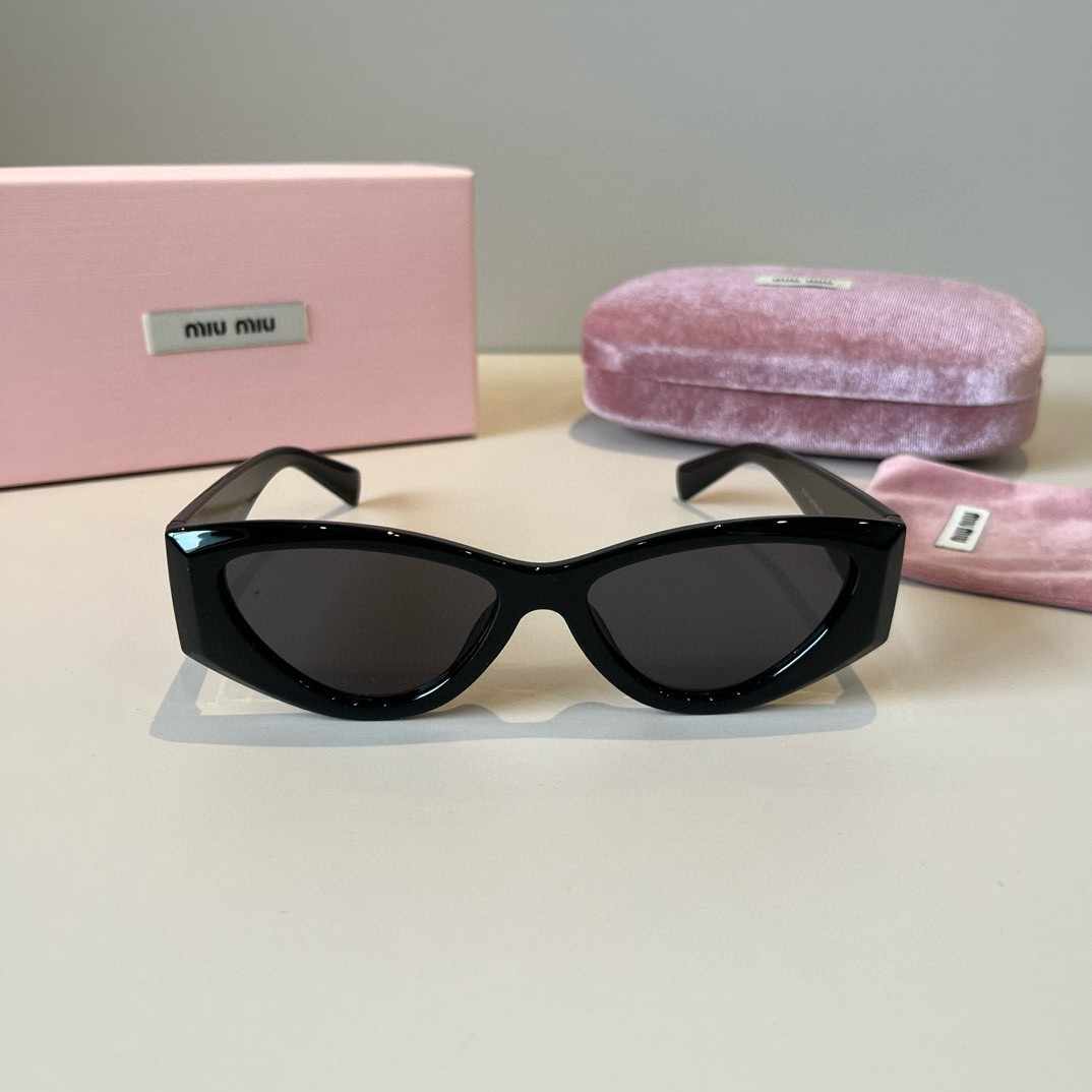MIUMIU ミュウミュウ キャットアイサングラス78