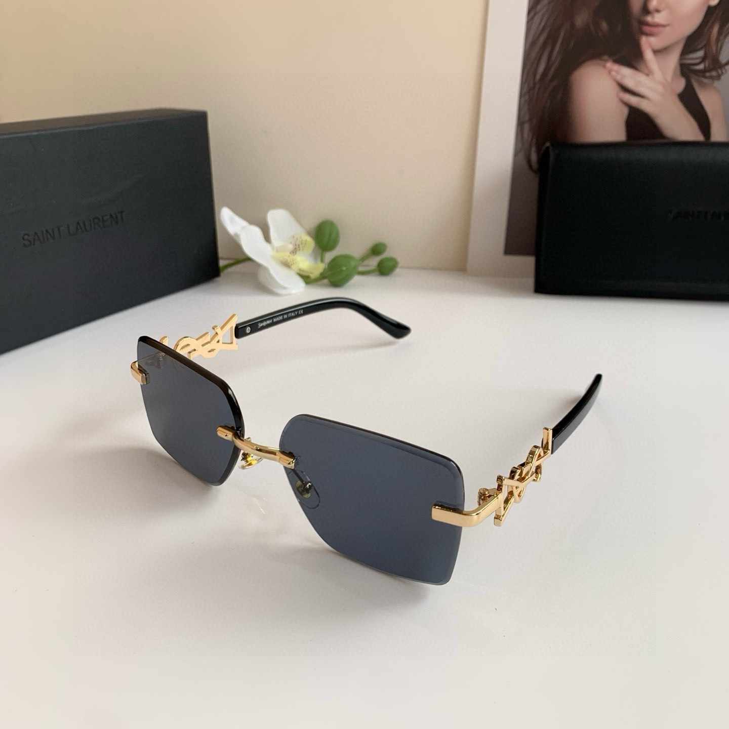 YSL イヴサンローラン サングラス 新作 セレブリティ愛用サングラス