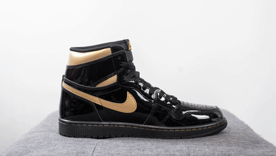 Air Jordan 1 Retro High OG _Black _ Metallic Gold_ (Patent)_ Review & On-Feet[00_00_50--00_01_10].gif