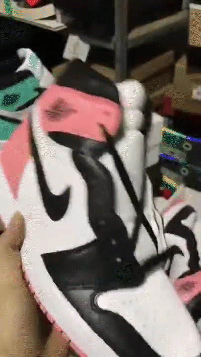 Air Jordan 1 Retro High OG NRG 'Rust Pink' 861428 101[00_00_03--00_00_23].gif