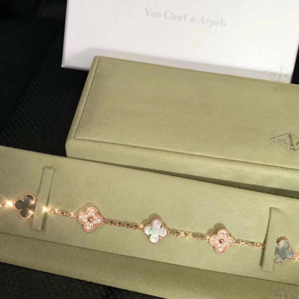 Van Cleef & Arpels ヴァンクリーフ&アーペル 灰貝母ダイヤモンド四葉草ブレスレット