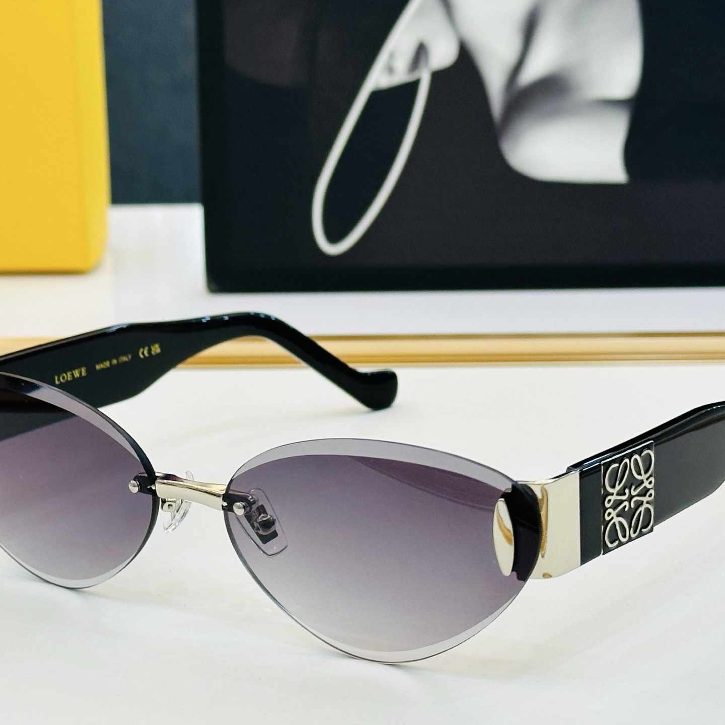 LOEWE ロエベ LW5126S ショルダーバッグ