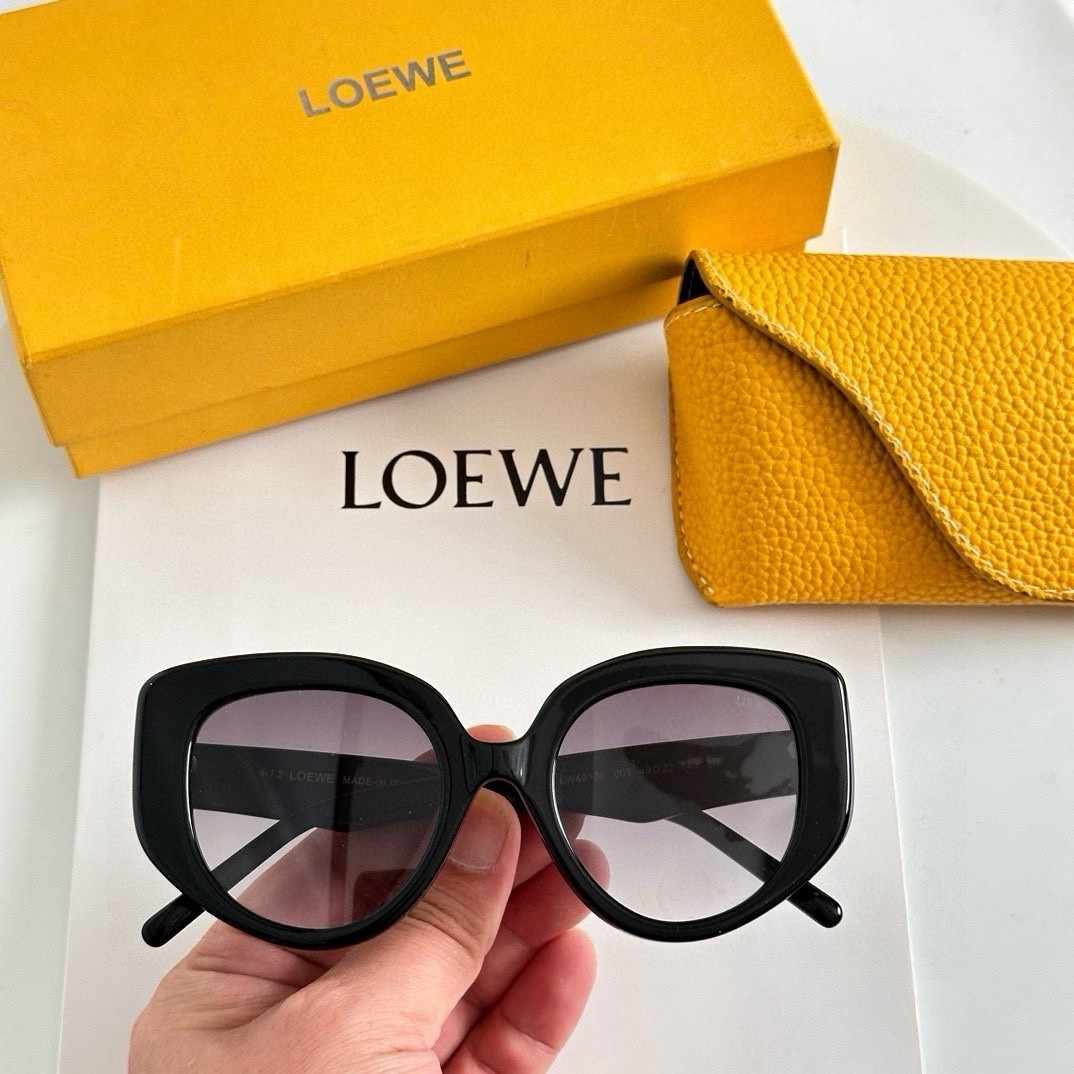 LOEWE ロエベ LW40100 ショルダーバッグ 49×22×14.3cm