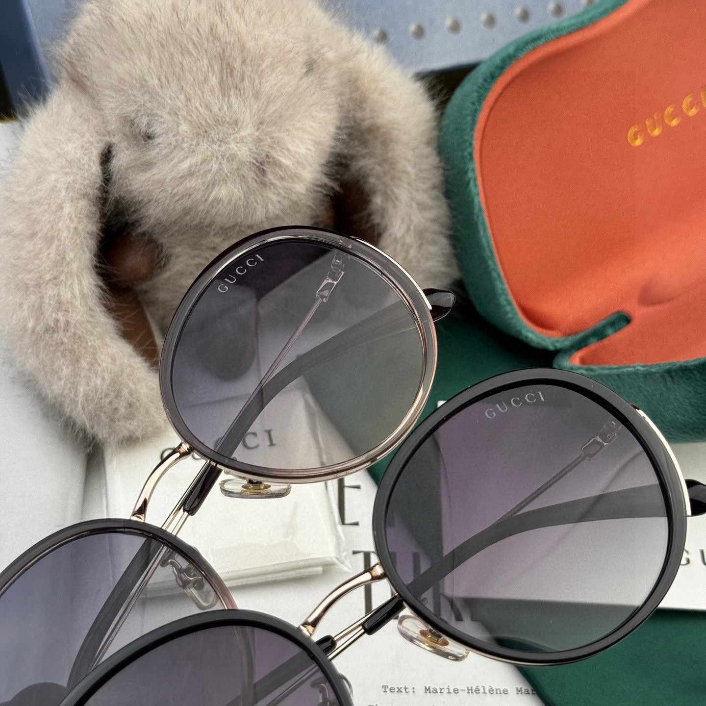 GUCCI グッチ レディース 偏光サングラス G0640 ブラック