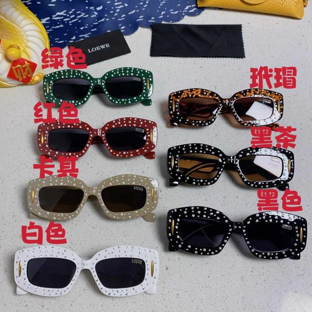 LOEWE ロエベ 2025年新作 グレーのサングラス ダイヤモンド付き ユニセックス