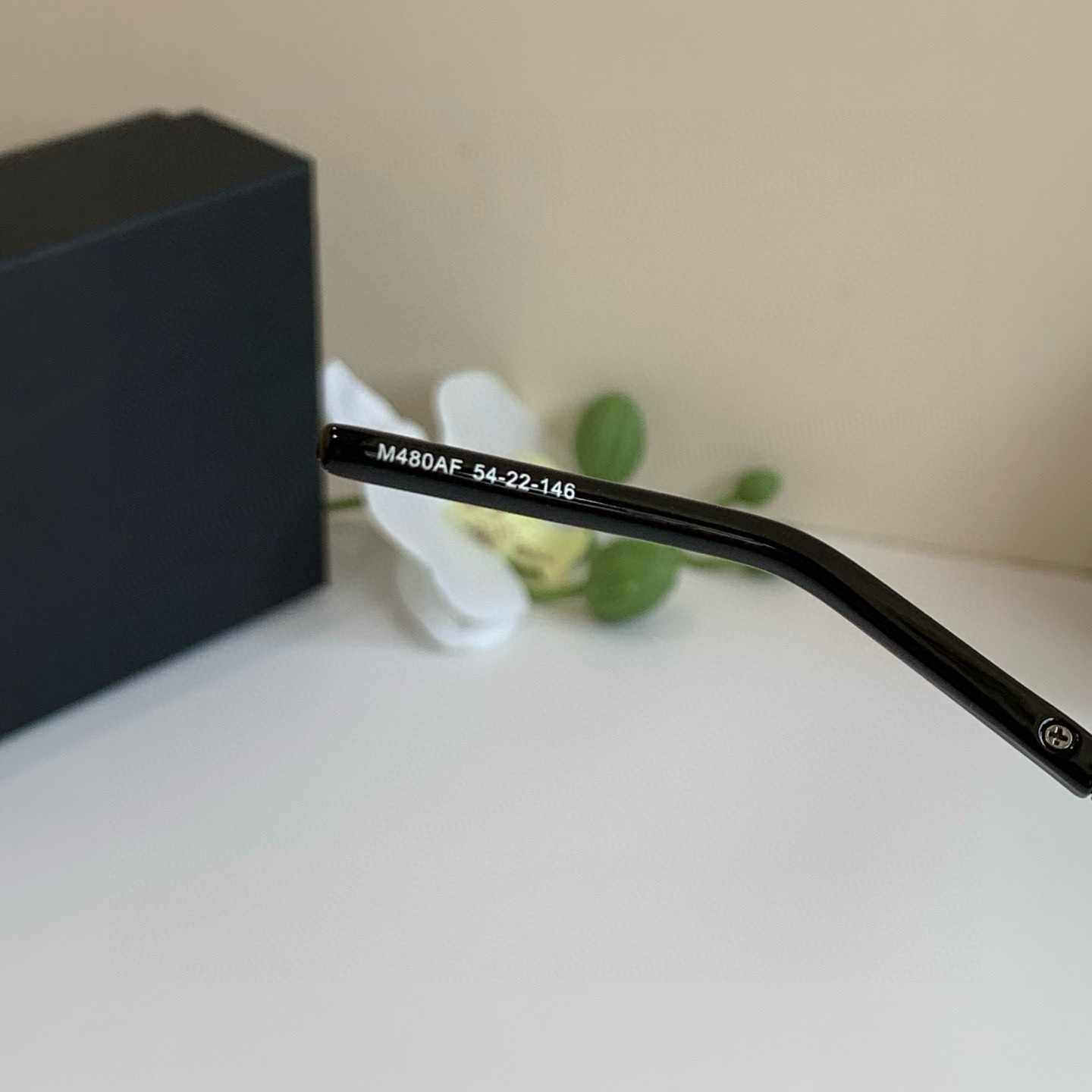 YSL 1イヴサンローラン サングラス ブラック