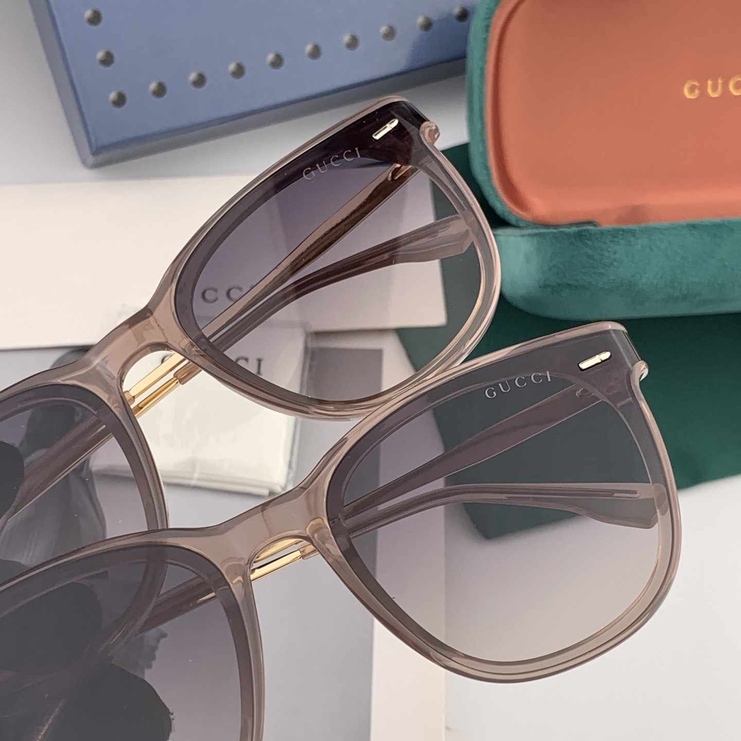 GUCCI グッチ 2025開春新作 ファッショナブルなスクエアフレーム サングラス G85501