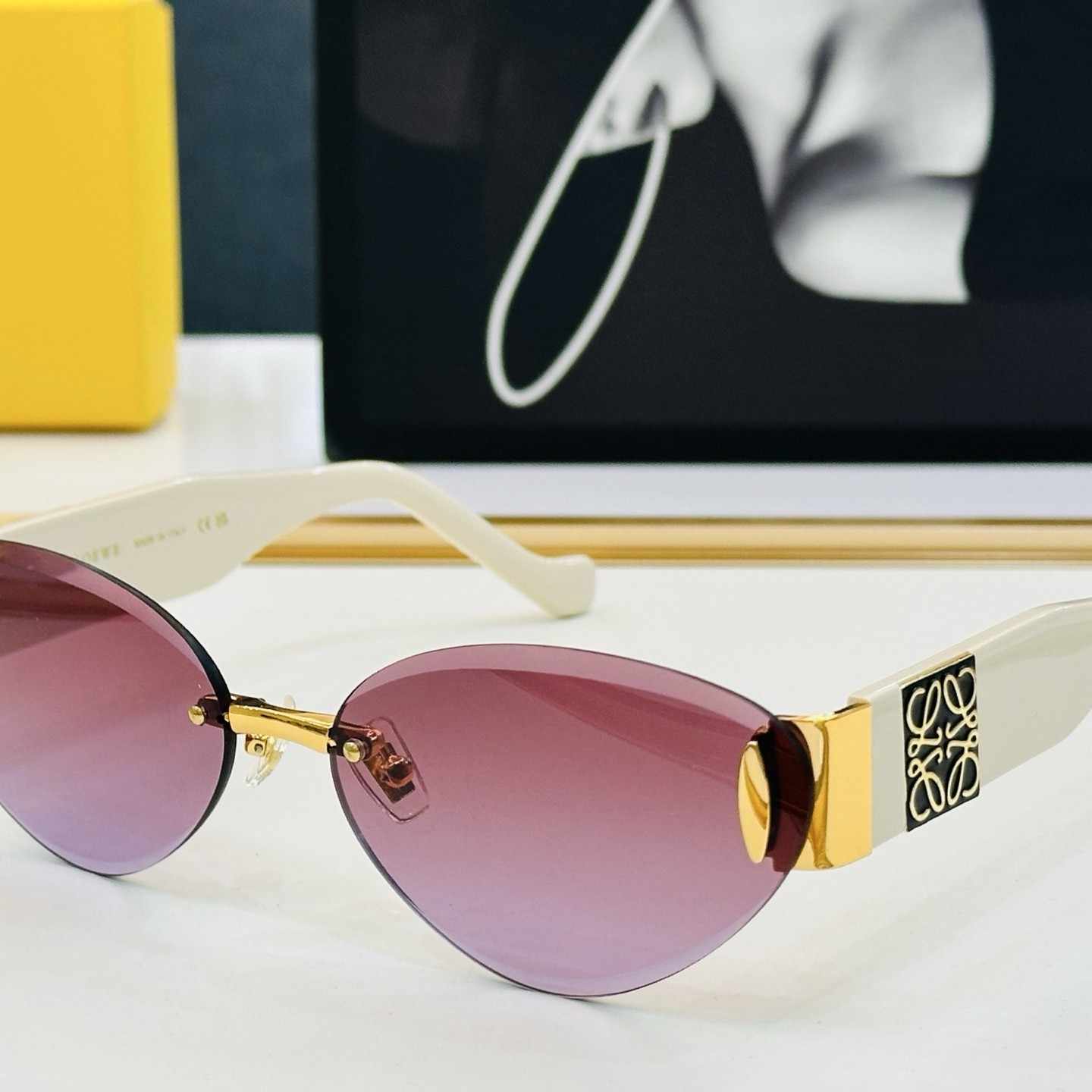 LOEWE ロエベ LW5126S ショルダーバッグ