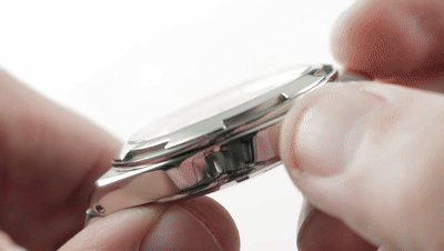 Y2meta.app-Vacheron Constantin Overseas Automatic (4500V_110A-B126) Luxury Watch Review-(1080p60)[00_03_14--00_03_34].gif