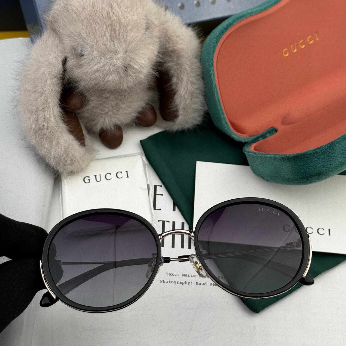 GUCCI グッチ レディース 偏光サングラス G0640 ブラック
