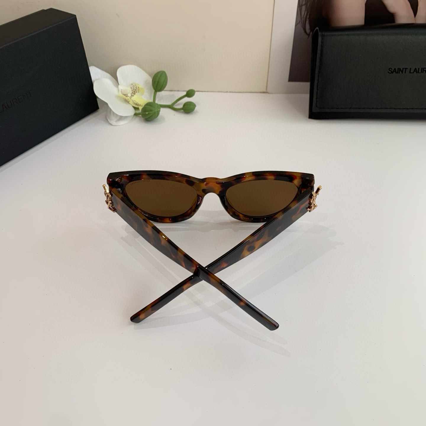 YSL イヴサンローラン 新作スクエアサングラス 欧米風サングラス 人気セレブ同款