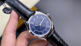 Y2meta.app-Vacheron Constantin Wuluzhi 4600E_000A-B487-frame steel-blue dial-(1080p)[00_00_03--00_00_23].gif
