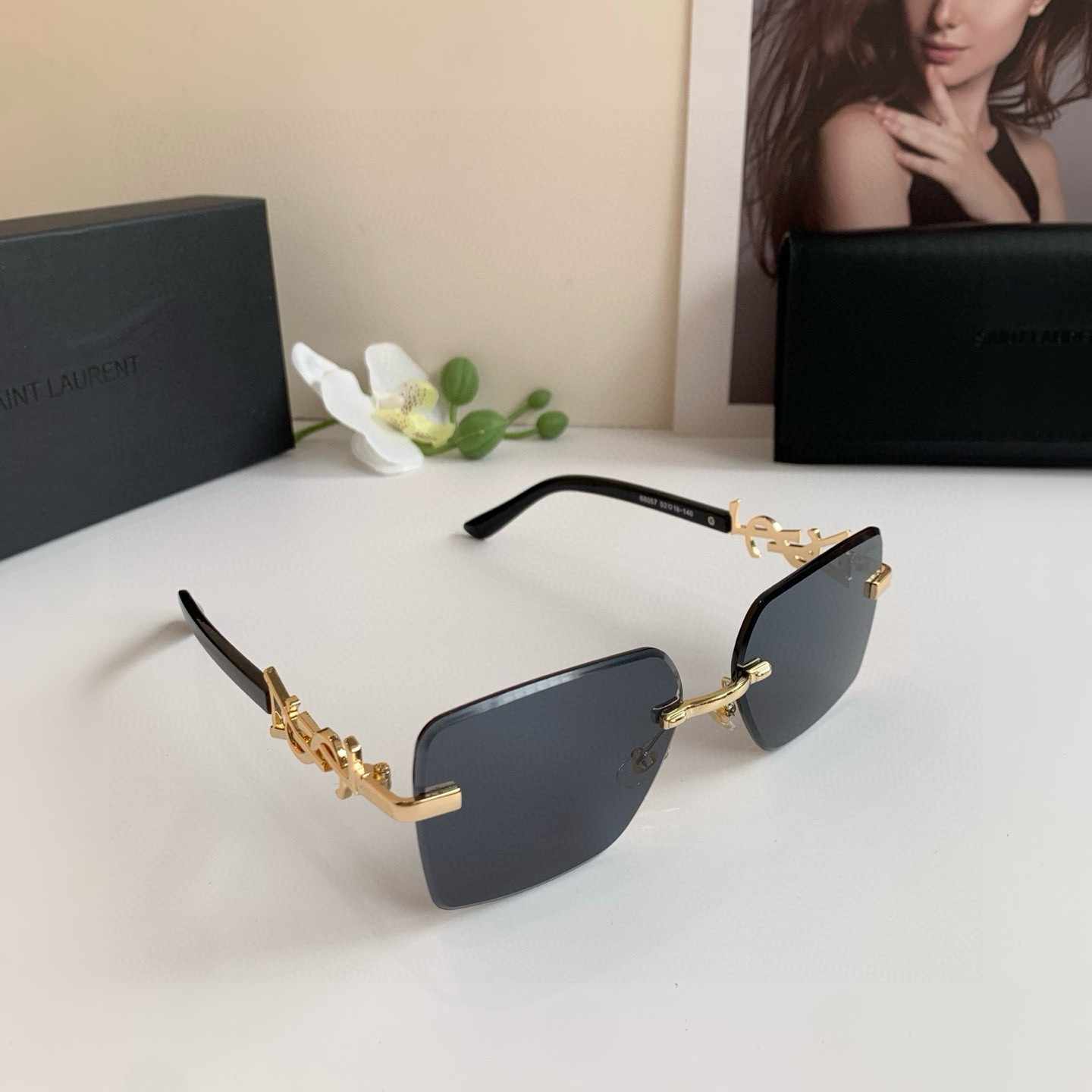 YSL イヴサンローラン サングラス 新作 セレブリティ愛用サングラス