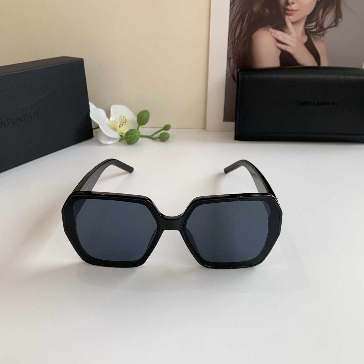 YSL イヴサンローラン 新款方框太阳镜 欧美风遮阳墨镜