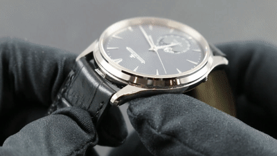Y2meta.app-Jaeger-LeCoultre Master Ultra Thin Moon 1363540 Showcase Review-(1080p)[00_01_21--00_01_30].gif