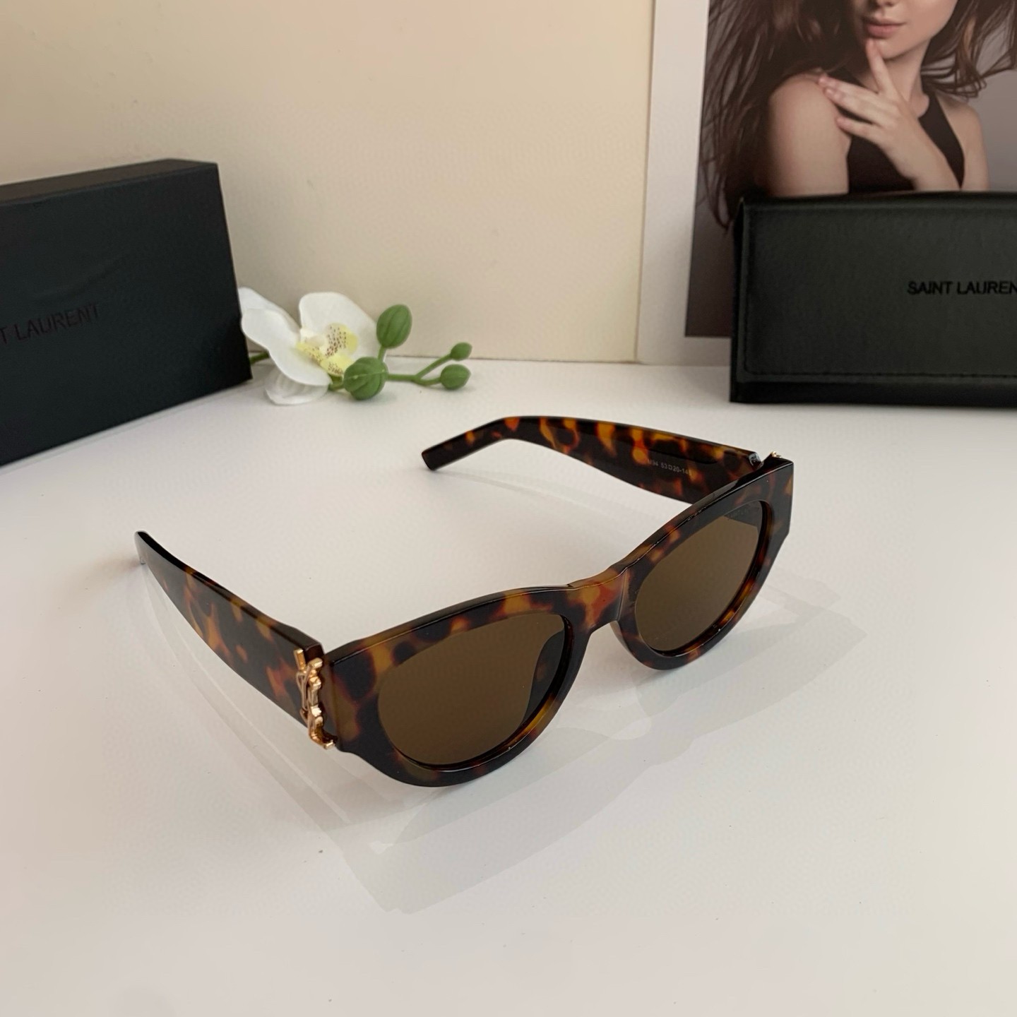 YSL イヴサンローラン 新作スクエアサングラス 欧米風サングラス 人気セレブ同款