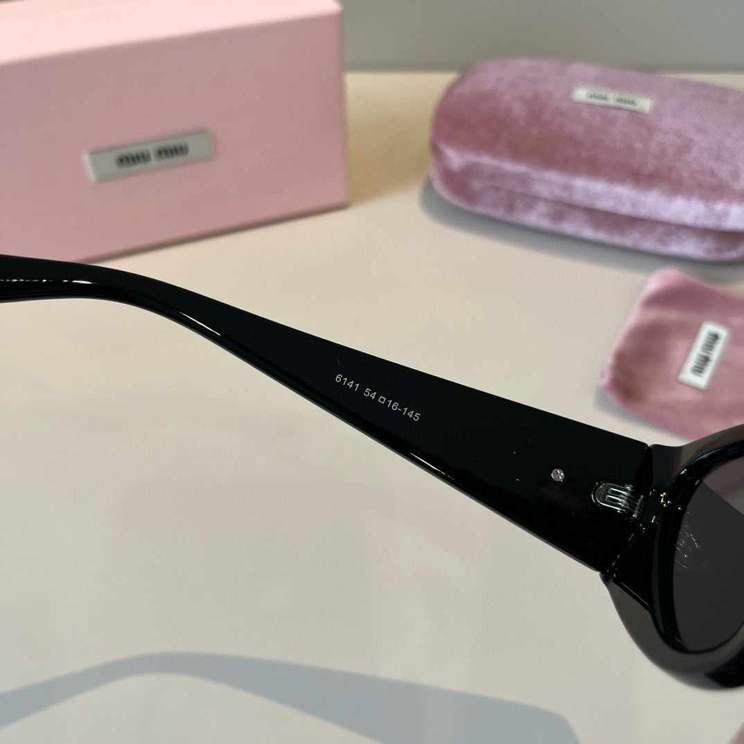 MIUMIU ミュウミュウ キャットアイサングラス78