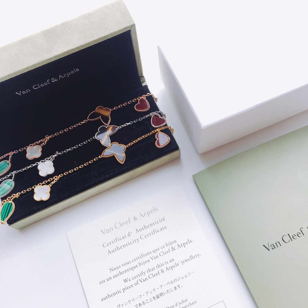 Van Cleef & Arpels ヴァンクリーフ&アーペル 純銀鍍金ローズゴールド ラッキーフラワーブレスレット